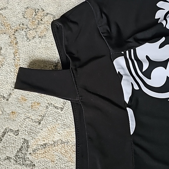 Frank Lyman Black & White Beautiful Cold Shoulder Top Shirt Tunic Size 16 Damask - Picture 4 of 5